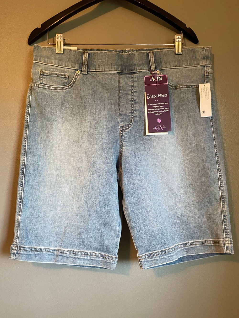 NWT Gloria Vanderbilt Sz 16 Petite Shape Effect High Ride Bermuda Shorts Ret $44